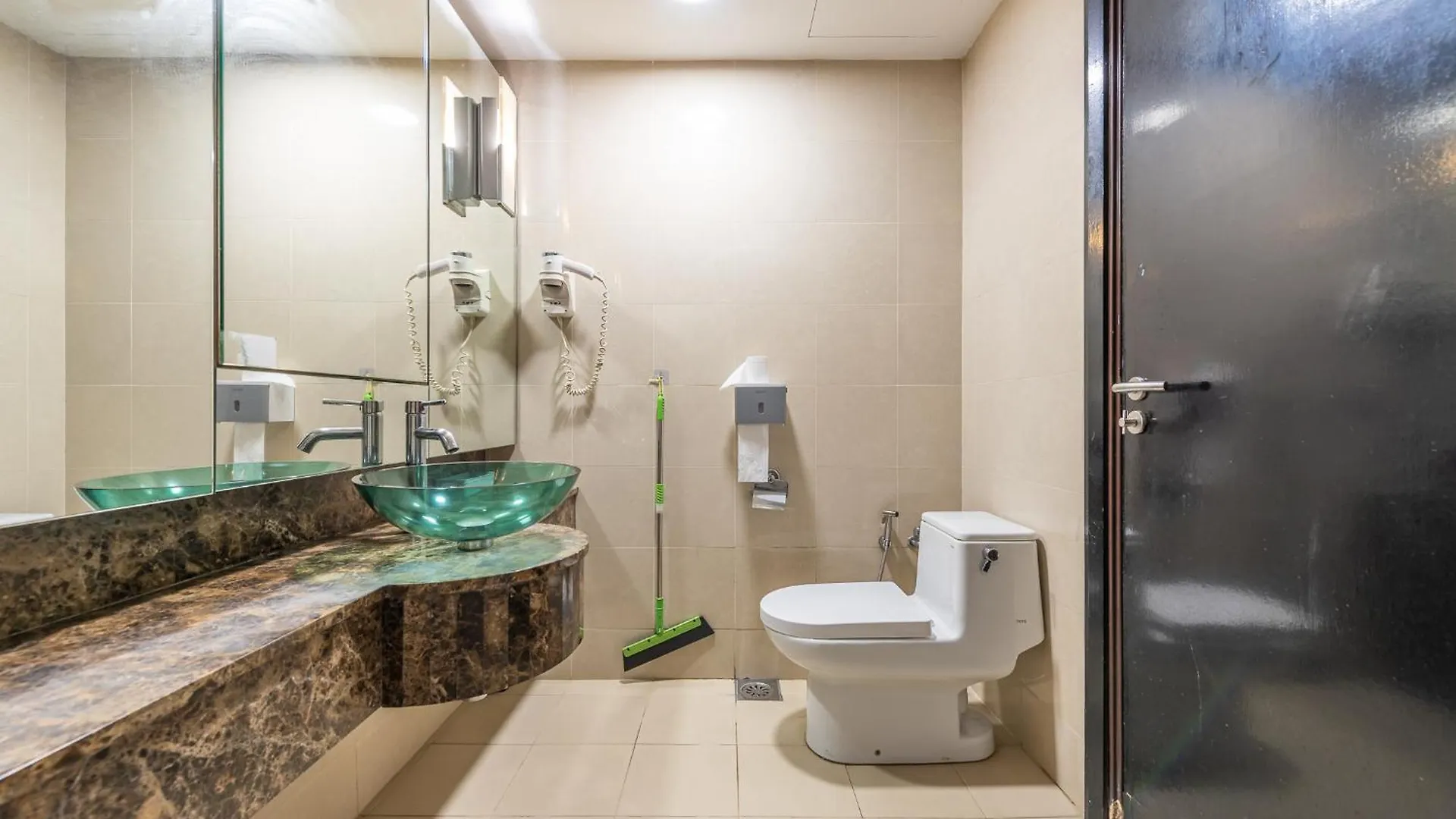 ***** Aparthotel Resort Suites @ Sunway Pyramid & Sunway Lagoon Petaling Jaya Malaysia